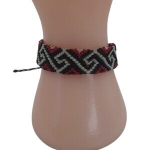 Unisex Woven Macramé Thread Bracelet – Andean Design Cusco